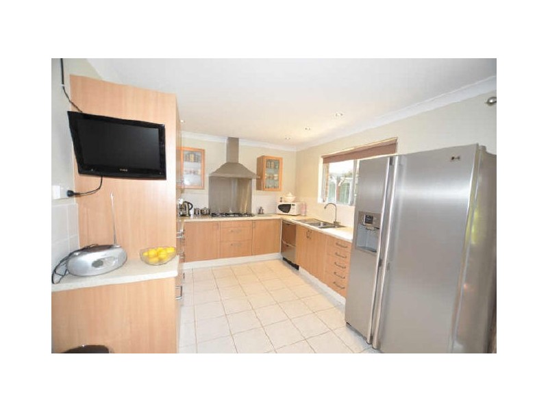 4 Bulla Street, Lesmurdie WA 6076