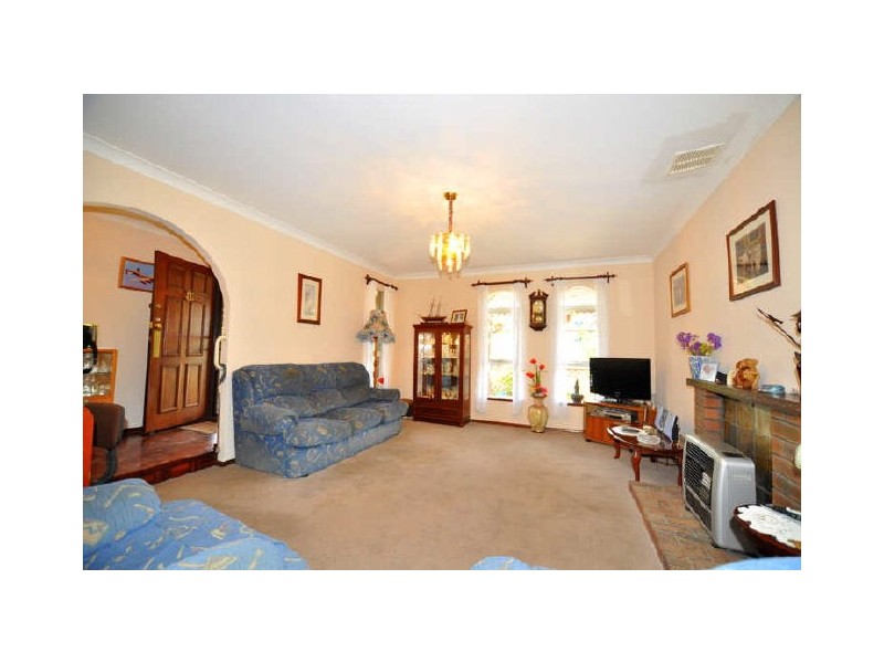 4 Bulla Street, Lesmurdie WA 6076