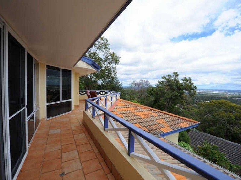 17 Girrawheen Drive, Gooseberry Hill WA 6076