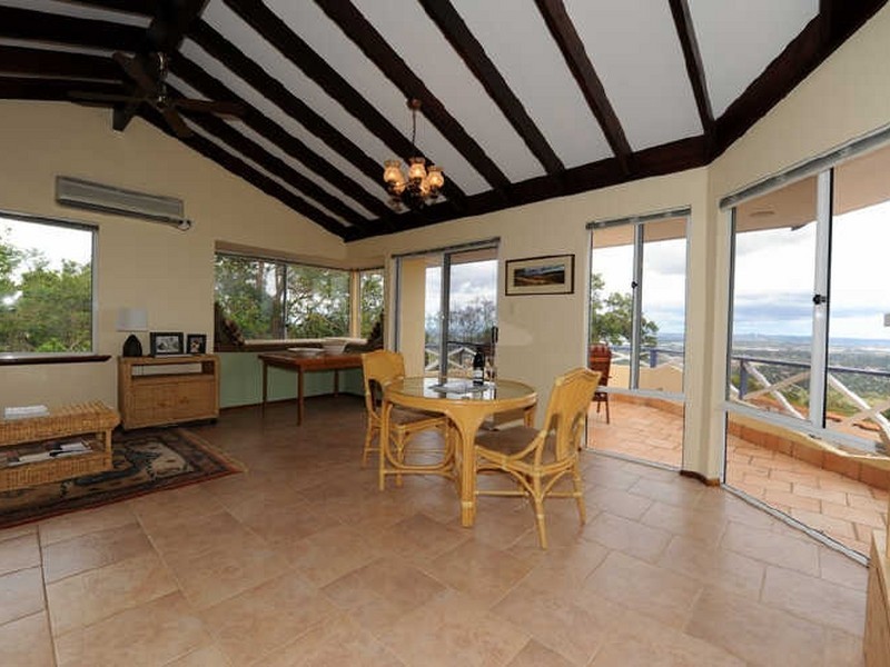 17 Girrawheen Drive, Gooseberry Hill WA 6076