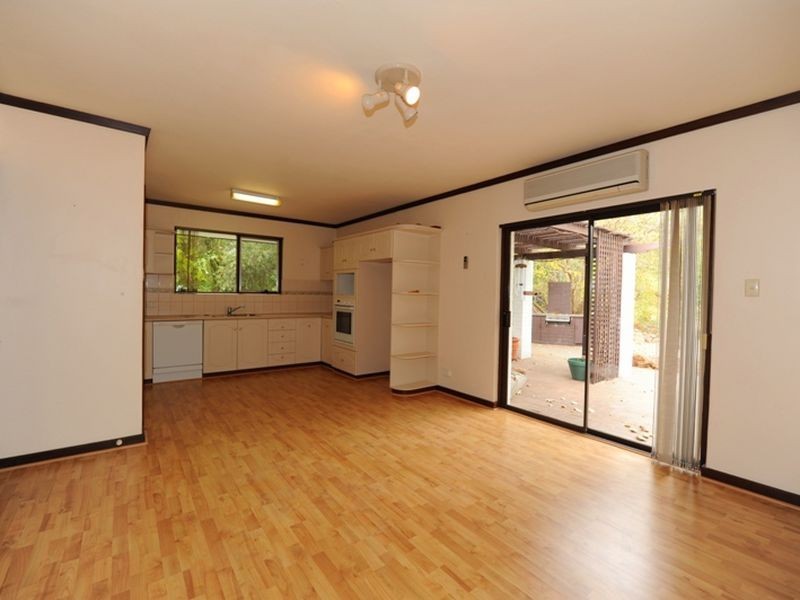 25 Yorna Road, Kalamunda WA 6076