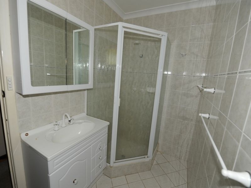 25 Yorna Road, Kalamunda WA 6076