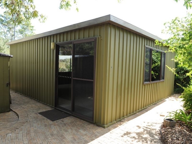 25 Yorna Road, Kalamunda WA 6076