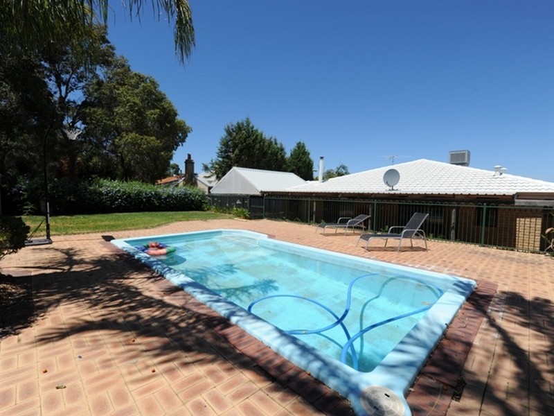 116 Innamincka Road, Greenmount WA 6056