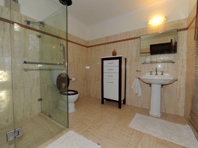 33 Simons Drive, Roleystone WA 6111