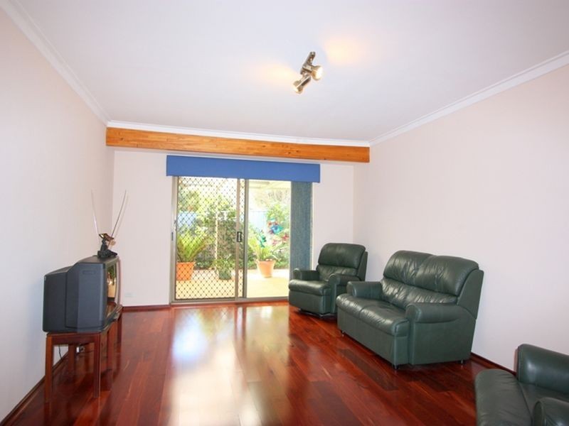 36 Rootes Road, Lesmurdie WA 6076