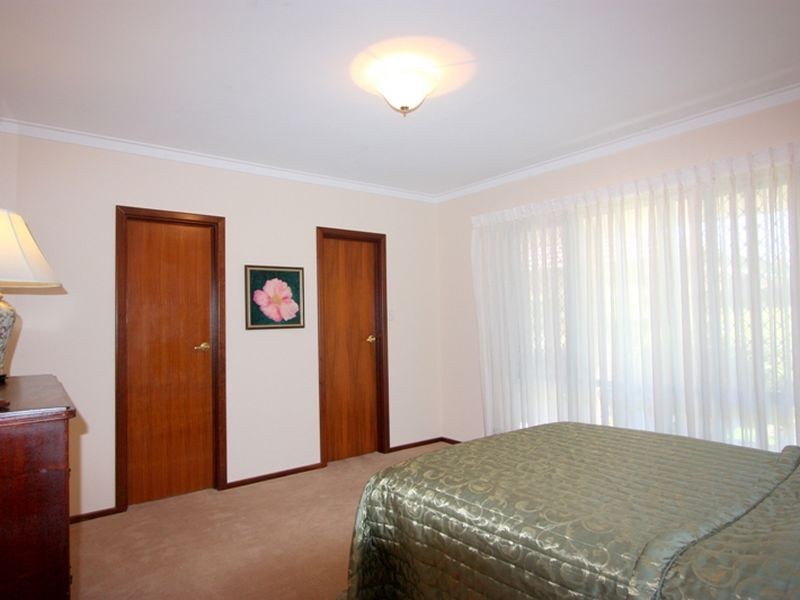 36 Rootes Road, Lesmurdie WA 6076