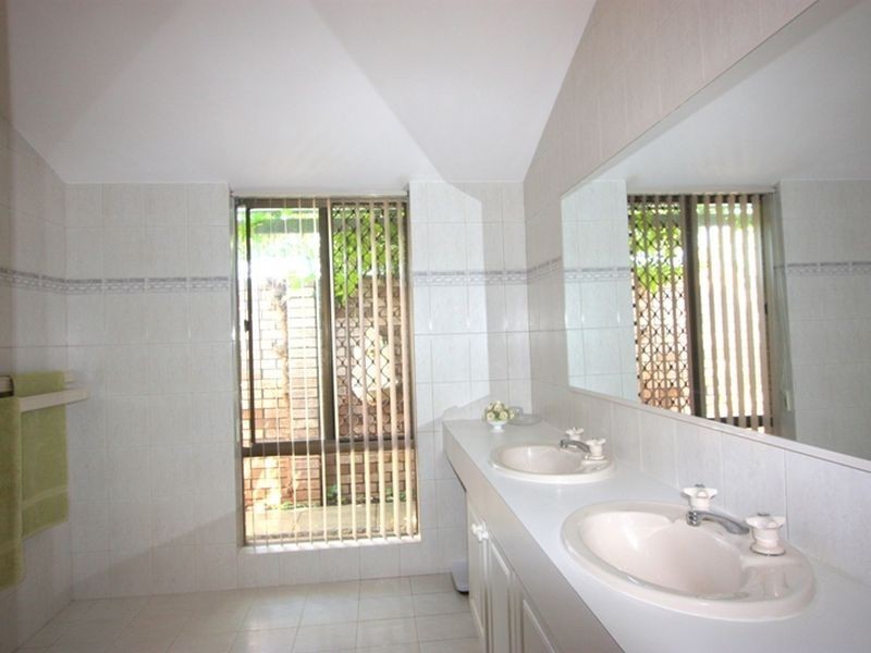 36 Rootes Road, Lesmurdie WA 6076