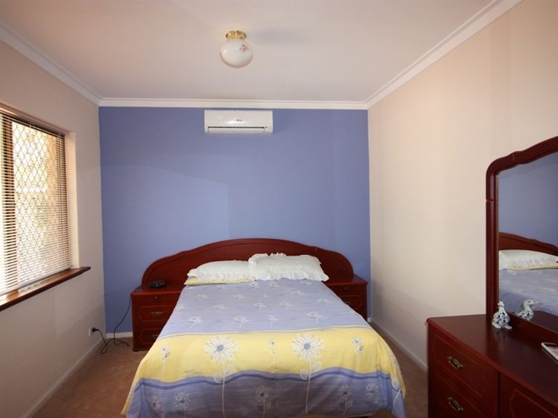 36 Rootes Road, Lesmurdie WA 6076