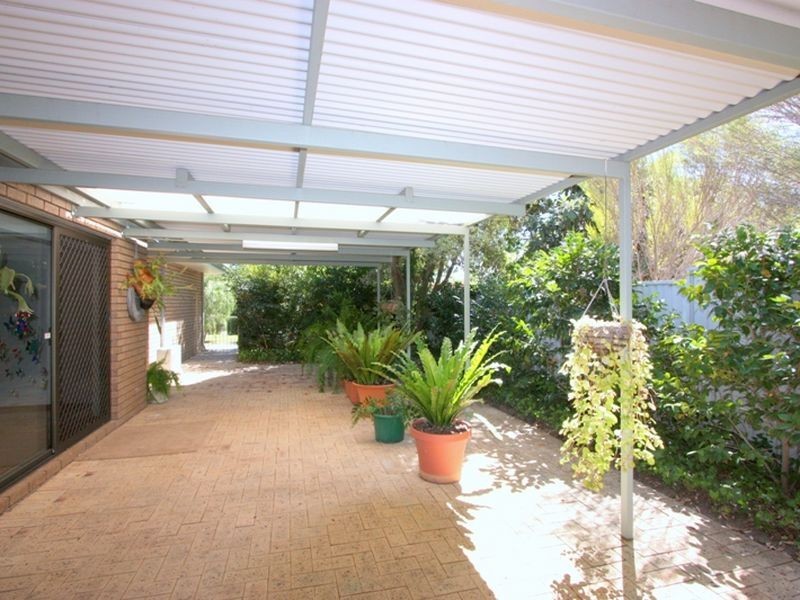 36 Rootes Road, Lesmurdie WA 6076