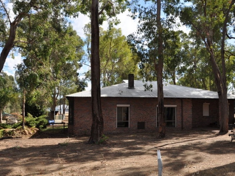 9 Kardan Close, Mount Helena WA 6082