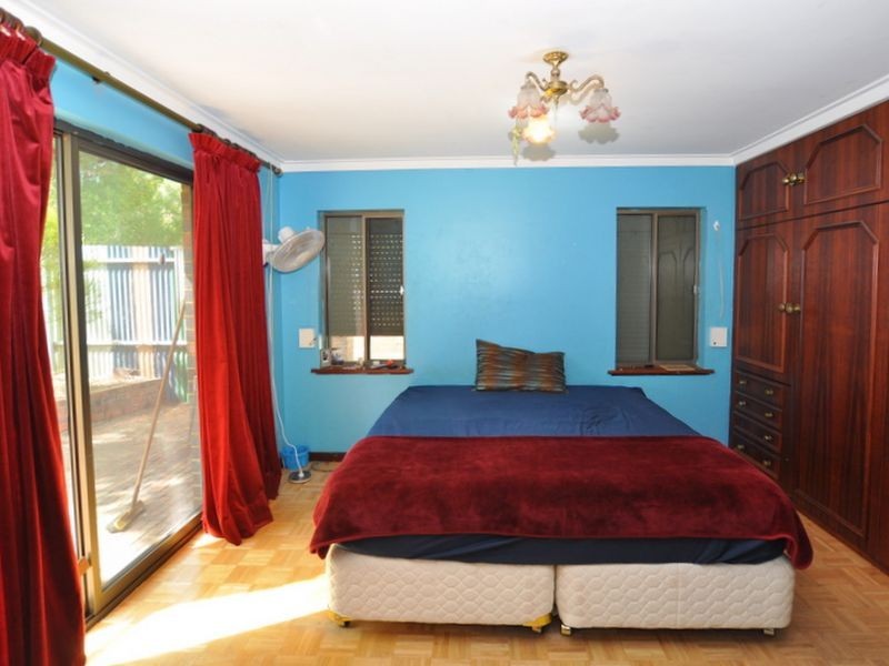 9 Kardan Close, Mount Helena WA 6082