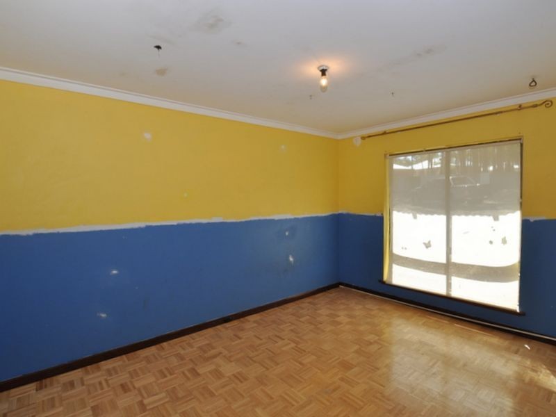 9 Kardan Close, Mount Helena WA 6082