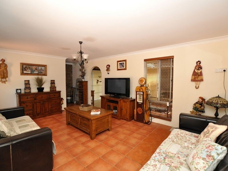 51 Wilkins Road, Kalamunda WA 6076