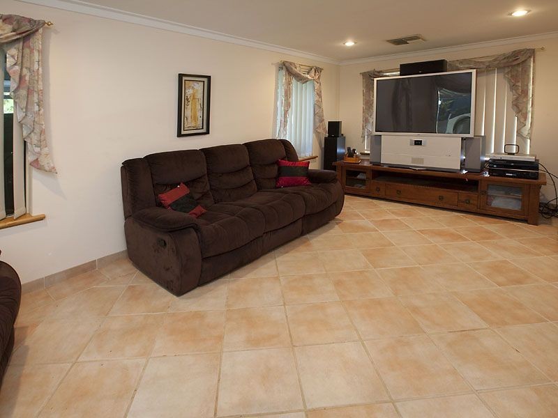 61 Betti Road, Kalamunda WA 6076