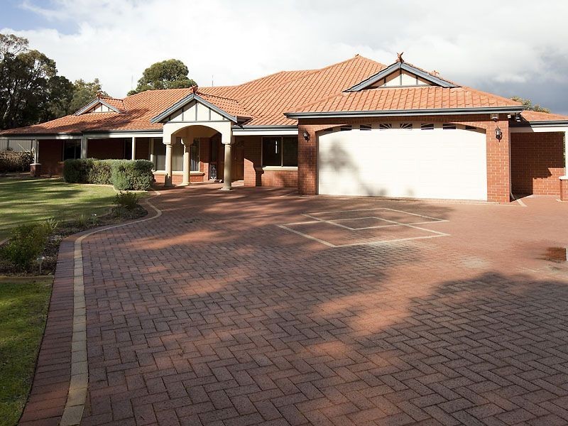 86 Halleendale, Walliston WA 6076