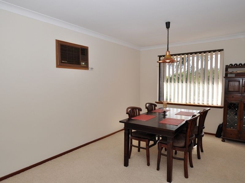 8 Tregenna Place, Gooseberry Hill WA 6076