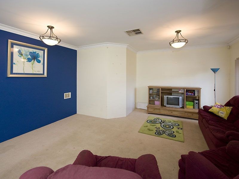 2 Littlefield Road, High Wycombe WA 6057