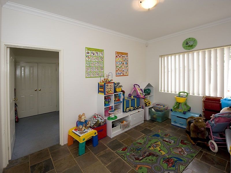 2 Littlefield Road, High Wycombe WA 6057