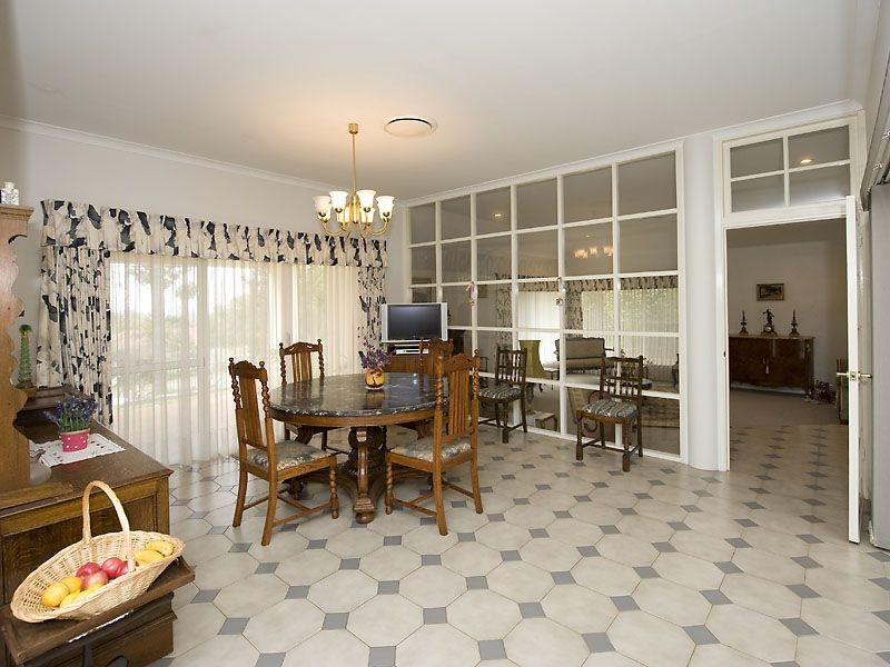 22 Elizabeth Street, Kalamunda WA 6076