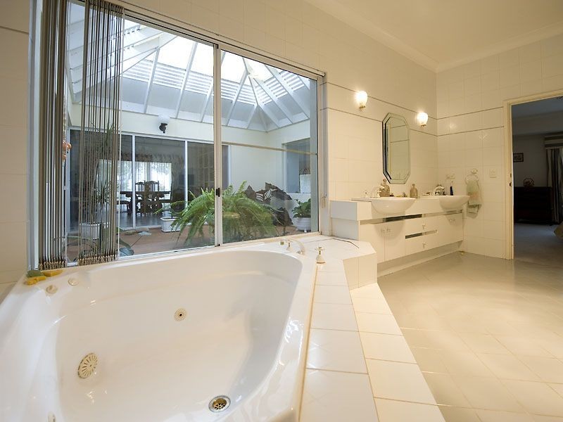 22 Elizabeth Street, Kalamunda WA 6076