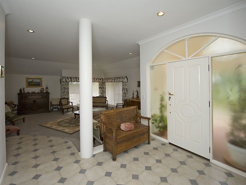 22 Elizabeth Street, Kalamunda WA 6076