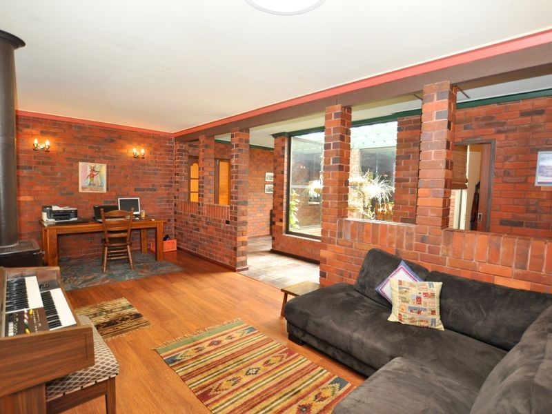 4 Neave Street, Pickering Brook WA 6076
