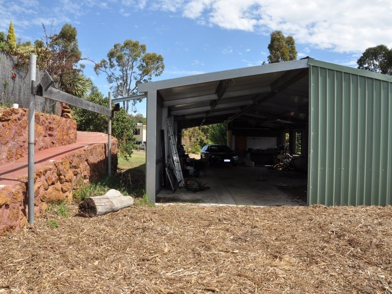 4 Neave Street, Pickering Brook WA 6076