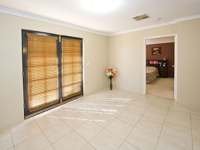 16 Upwood Circle, High Wycombe WA 6057