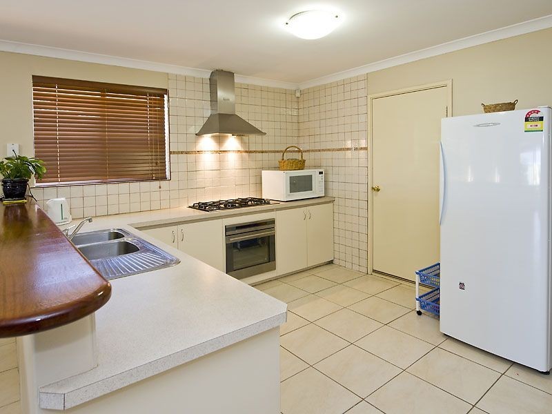 16 Upwood Circle, High Wycombe WA 6057