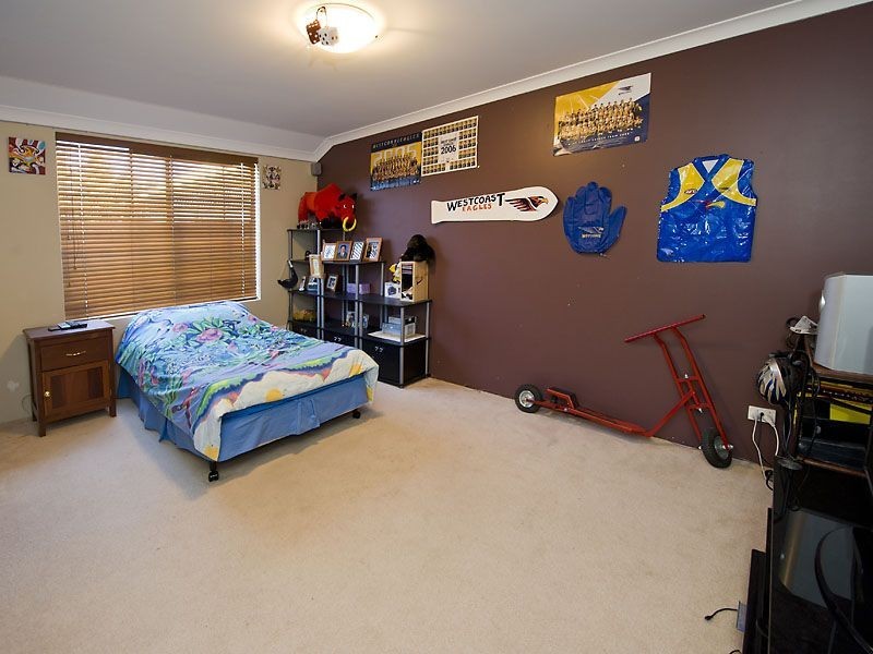 16 Upwood Circle, High Wycombe WA 6057