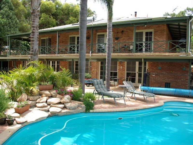 1 Katta Place, Gooseberry Hill WA 6076