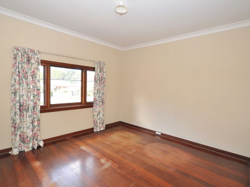 29 Lyndhurst Road, Kalamunda WA 6076