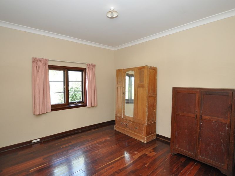 29 Lyndhurst Road, Kalamunda WA 6076