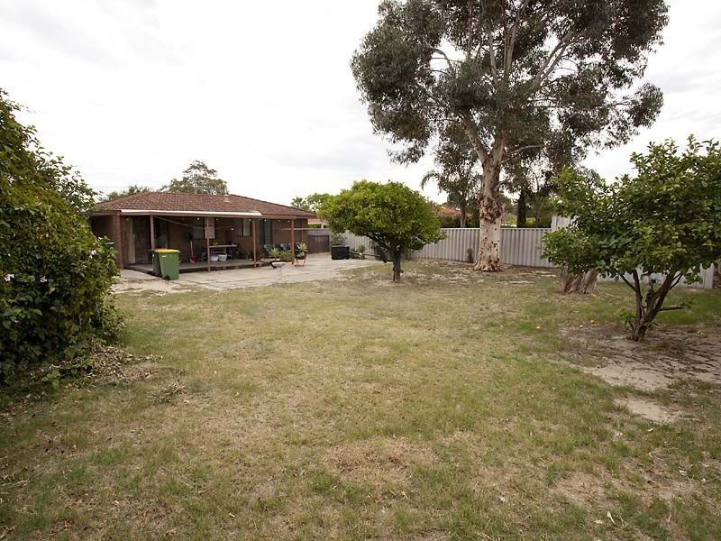 5 Kookaburra Crescent, High Wycombe WA 6057
