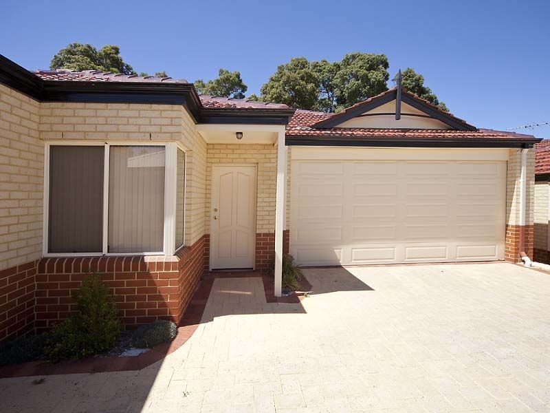 4/19 Boonooloo Road, Kalamunda WA 6076