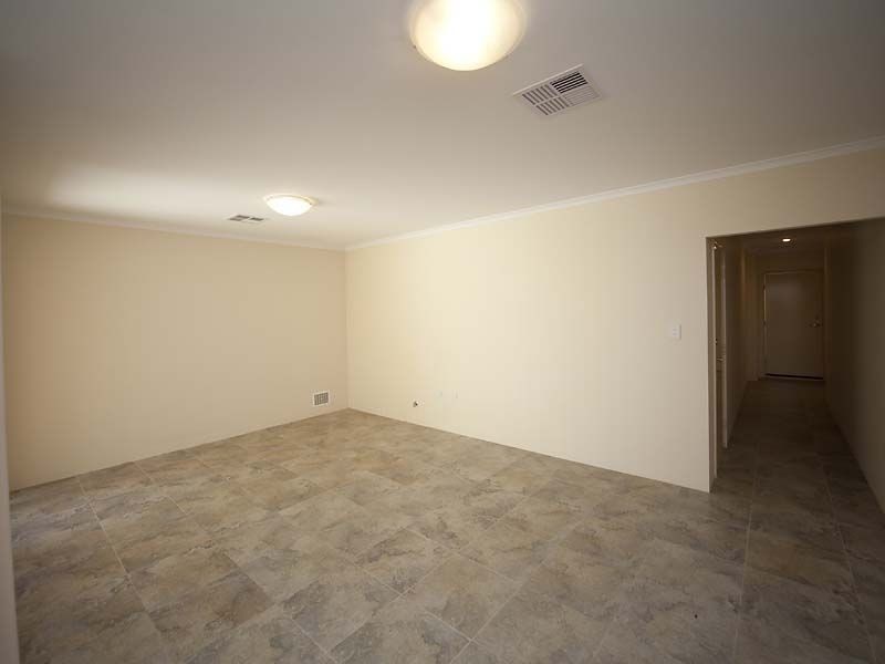 4/19 Boonooloo Road, Kalamunda WA 6076