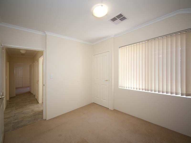 4/19 Boonooloo Road, Kalamunda WA 6076