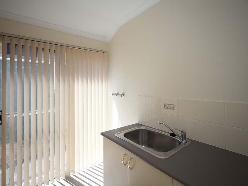 4/19 Boonooloo Road, Kalamunda WA 6076