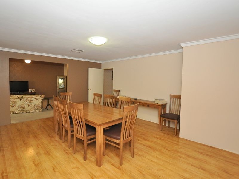 5 Urch Road, Kalamunda WA 6076