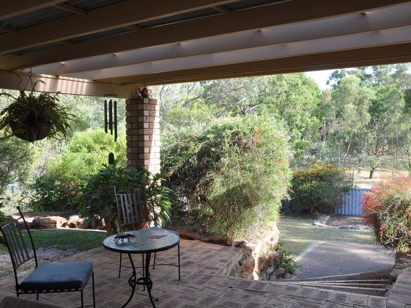 5 Urch Road, Kalamunda WA 6076