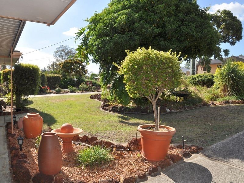 5 Urch Road, Kalamunda WA 6076