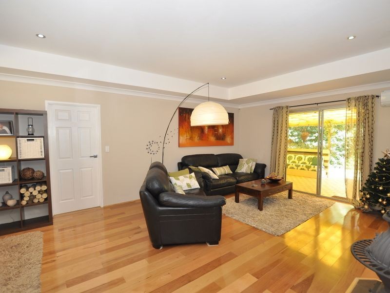 34 Cotherstone Road, Kalamunda WA 6076