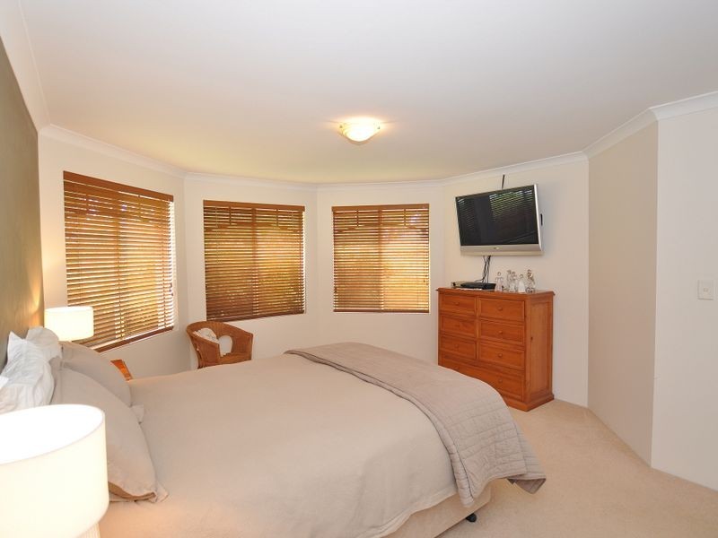 19 First Avenue, Bickley WA 6076