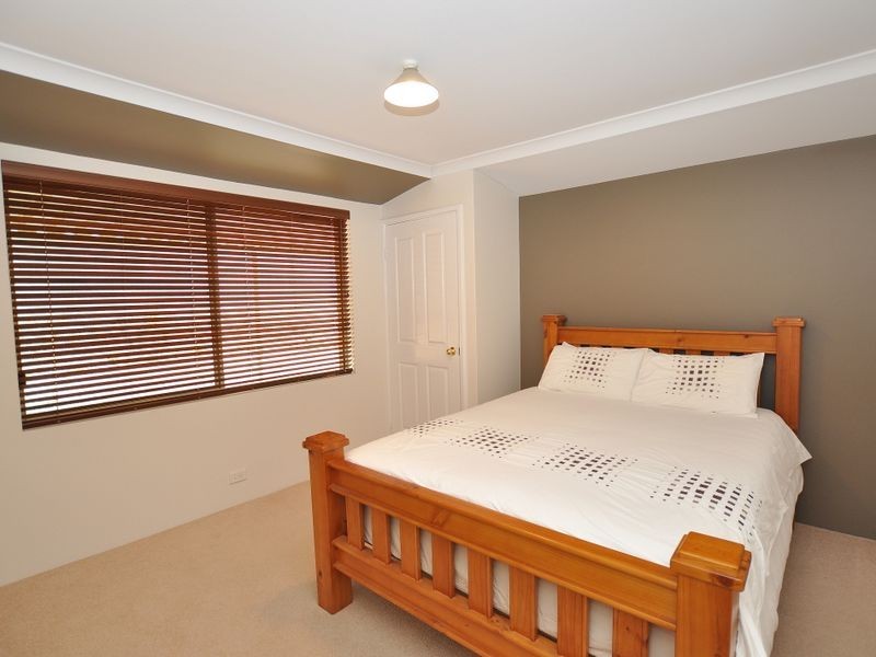 19 First Avenue, Bickley WA 6076