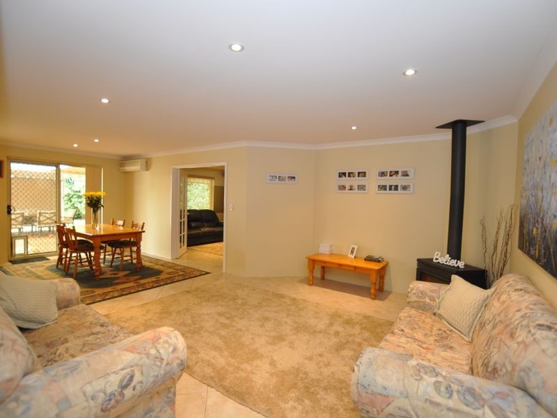 19 First Avenue, Bickley WA 6076