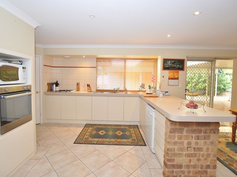 19 First Avenue, Bickley WA 6076