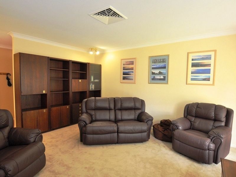 22 Ashurst Drive, Lesmurdie WA 6076