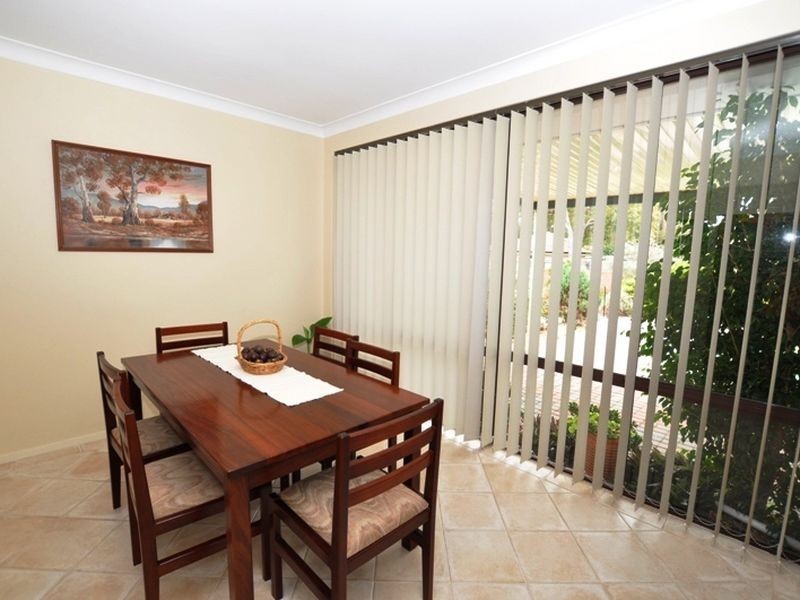 22 Ashurst Drive, Lesmurdie WA 6076