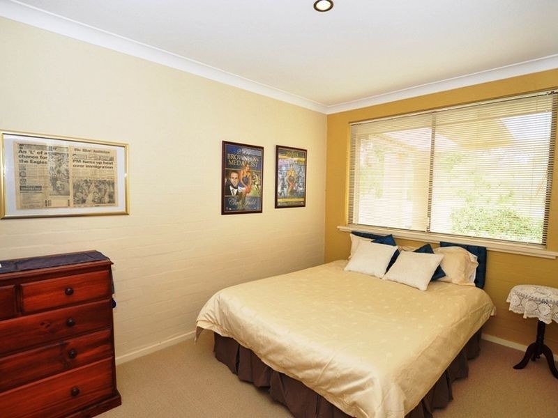 22 Ashurst Drive, Lesmurdie WA 6076